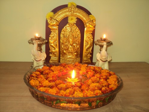 Silver Deeparadhana Prayer to wealth of all. Silver Deepam, Rules for Deeparadhana Silver and its Benefits